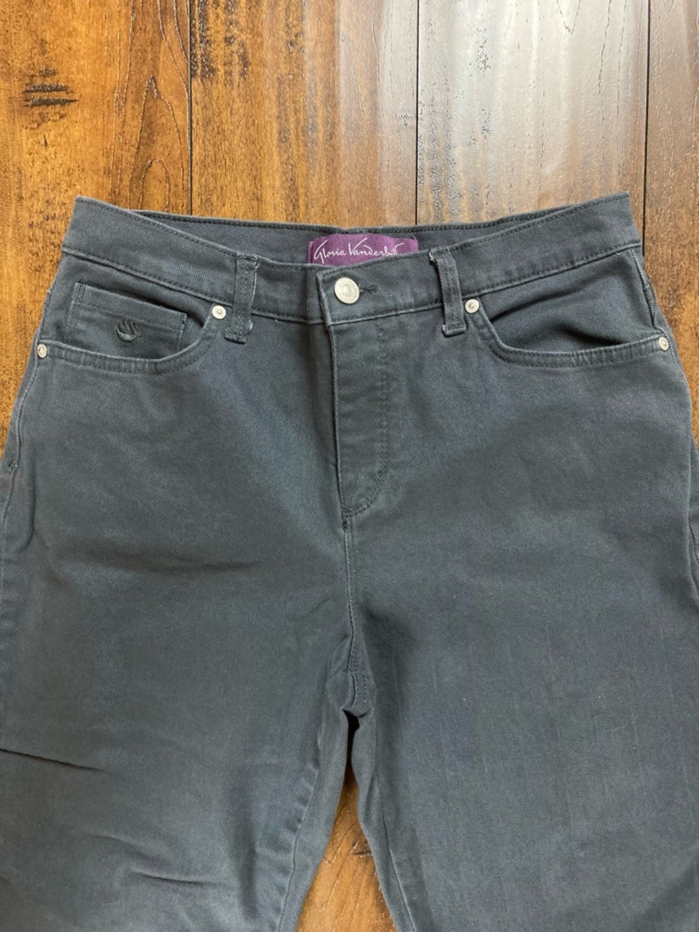 GLORIA VANDERBILT Women’s Amanda Jeans Charcoal Gray Straight Leg Size 8 Short - Picture 2 of 13